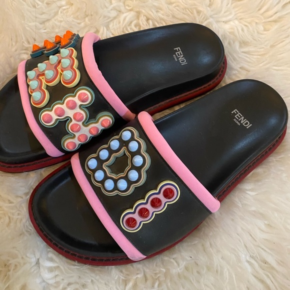 Fendi pool slides - Picture 2 of 7